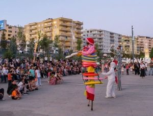 Diyarbakır 2. Gezici Çocuk Tiyatro Günleri sona erdi