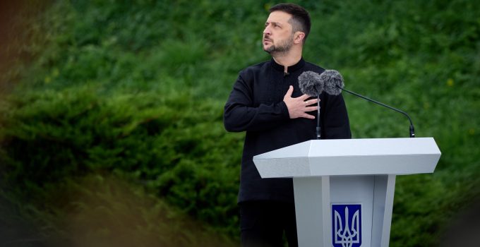Zelenski’den Hollanda’ya Teşekkür: “Gerçek barış için yapıcı adımlara hazırız”