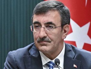 Yılmaz: Riskli bölgelerde demiryolu seferleri geçici olarak durdurulacak
