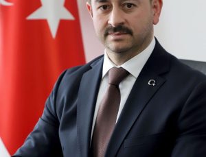 Sivas, elektrik ve elektronik profesörüne veda ediyor