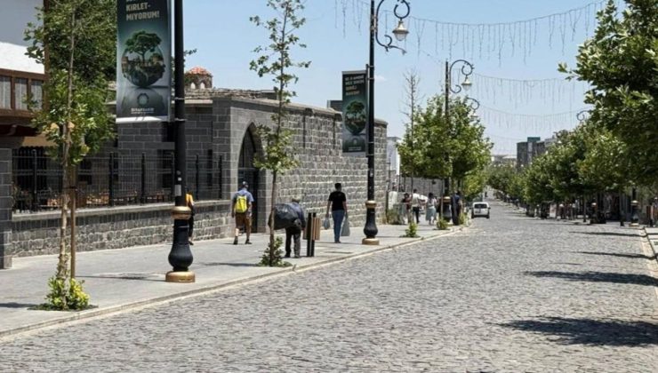 Diyarbakır’da kavurucu sıcaklar tarihi mekânları vurdu