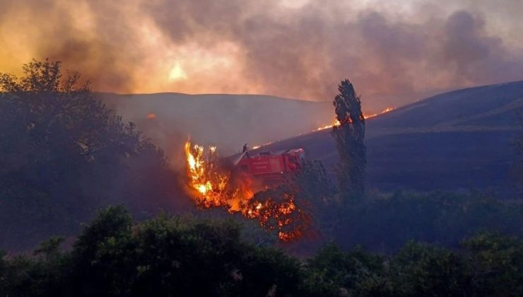 İtfaiye’nin müdahalesiyle yangınlar söndürüldü