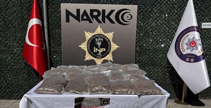 İzmir’de zehir tacirlerine darbe: 133 şüpheli tutuklandı