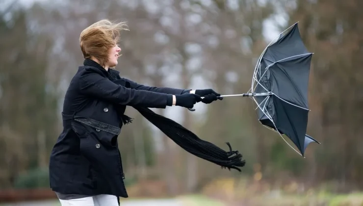 Meteorolojiden 4 ilde kuvvetli rüzgar ve fırtına uyarısı