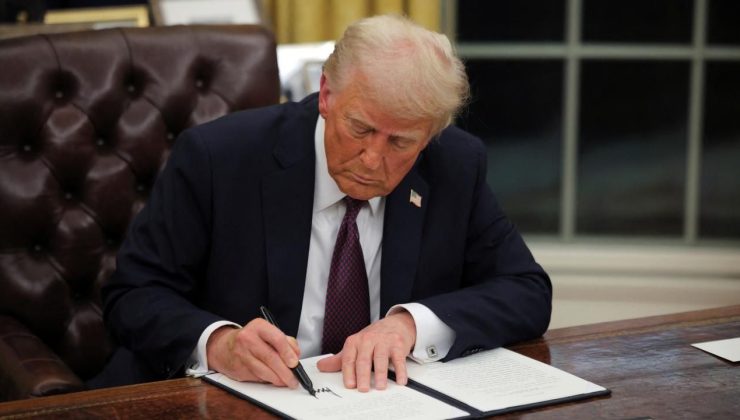 Trump, Çin’e uygulanan yüksek tarifelerin askıya alınma süresini 90 gün uzattı