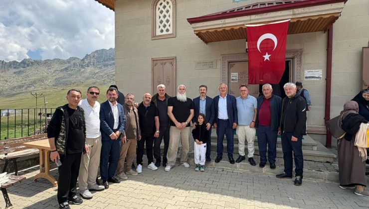 Ovit Hacı Hakkı Ekşi Camii’nde Kur’an ziyafeti