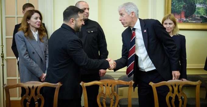 Zelenski: “Ukrayna’nın enerji altyapısının onarımı ve ABD ile iş birliği önceliğimiz”