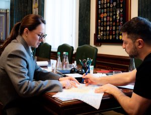 Zelenskiy’den “Kış Desteği” Paketi Talimatı: Doğalgaz ve Elektrik Fiyatlarına Zam Yok